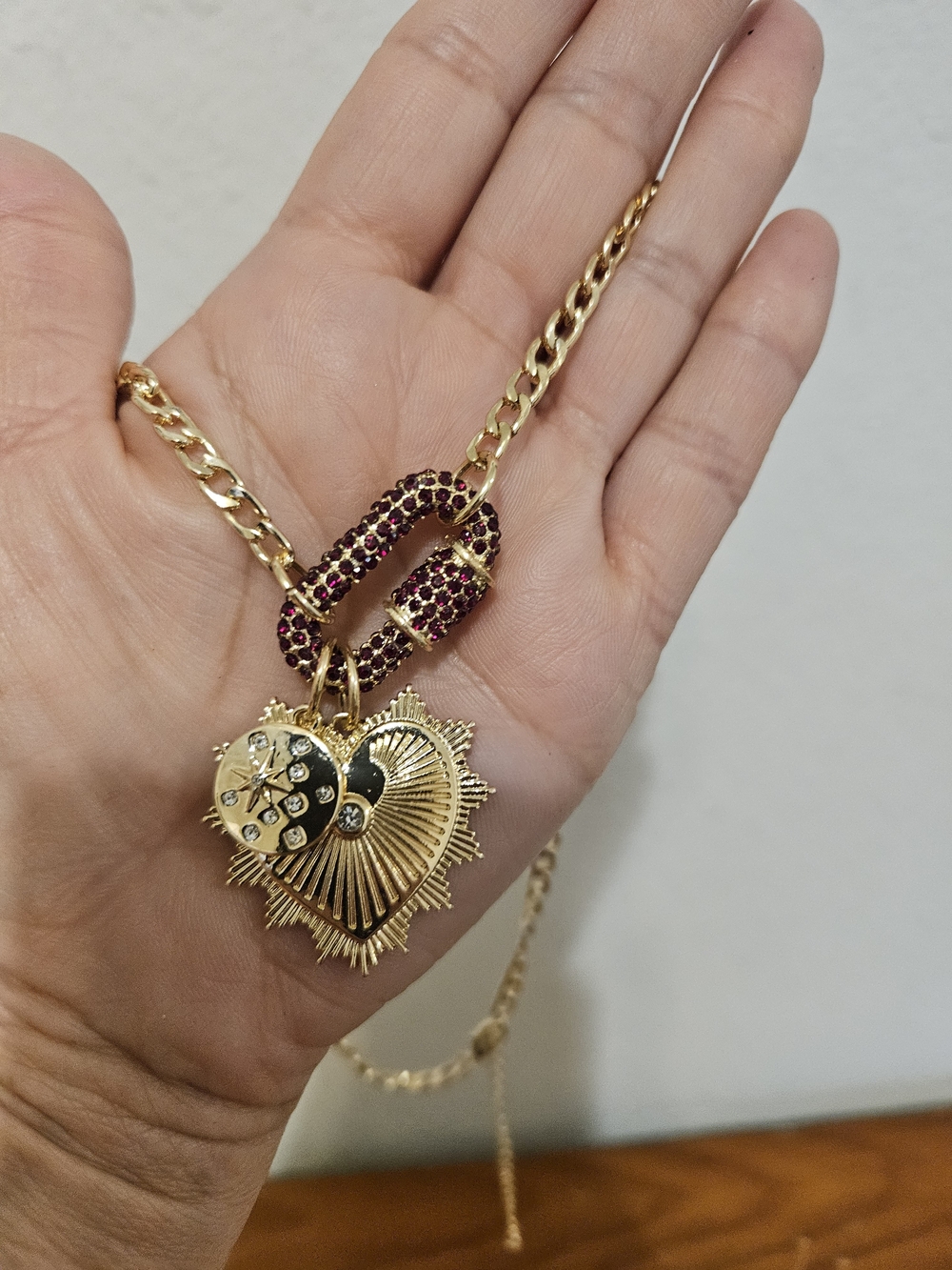 Nwot Cato Gold Heart Pendant Necklace with Deep Red Pavé Link
